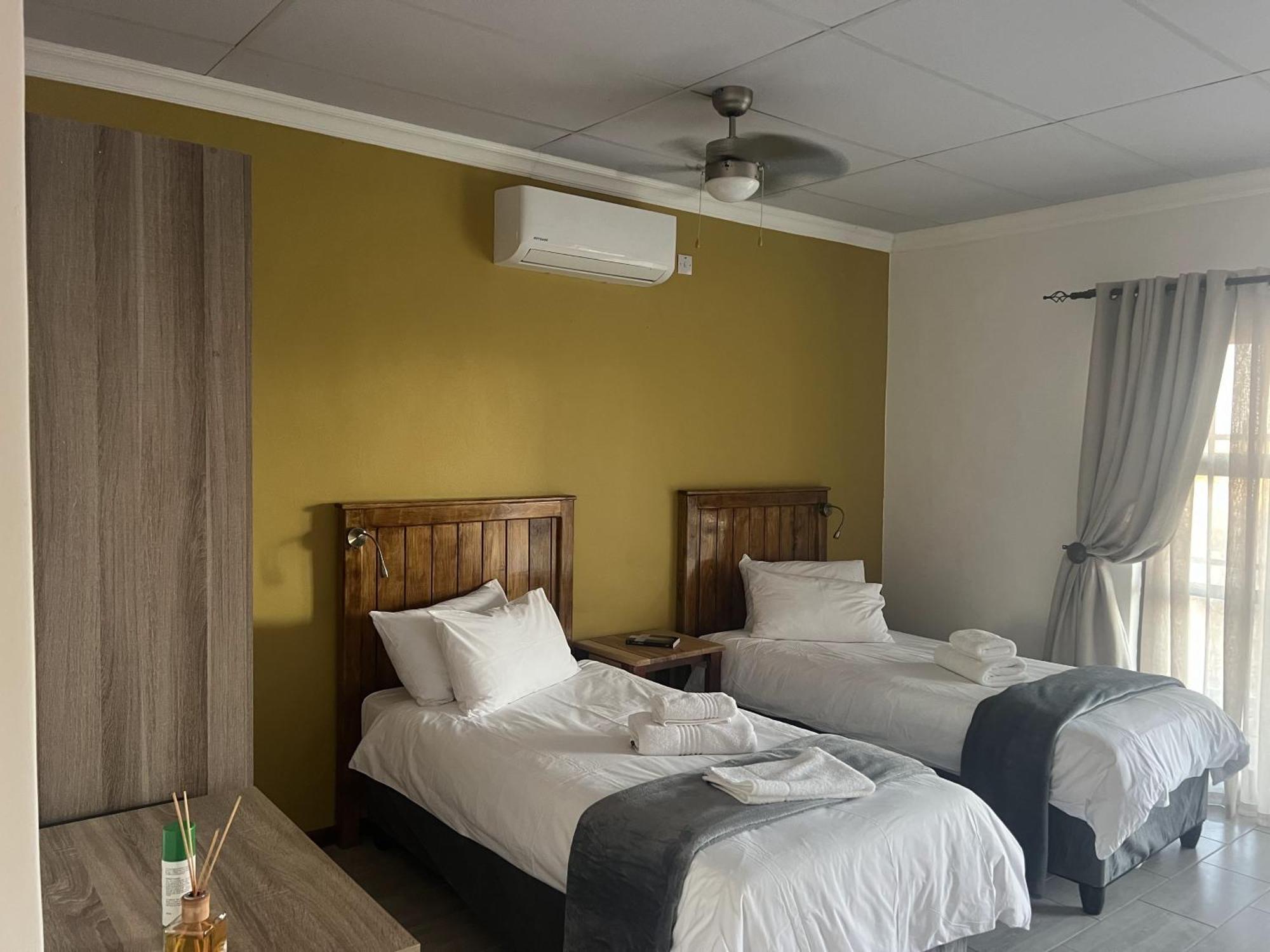 Plot 19 Villa Ghanzi Bagian luar foto