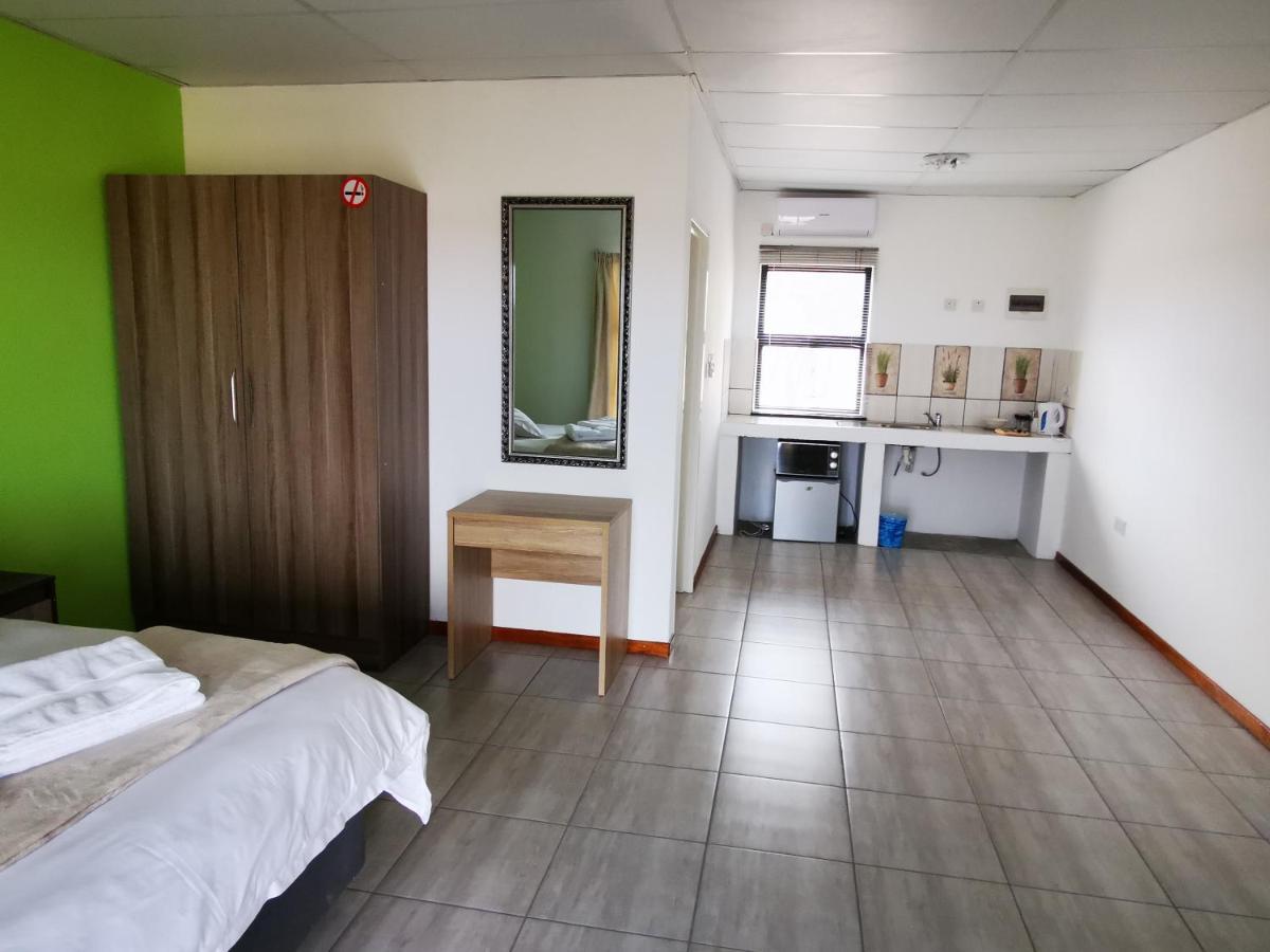 Plot 19 Villa Ghanzi Bagian luar foto